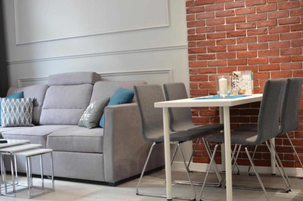 Myah Apartment *